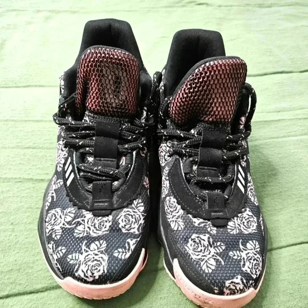Adidas Dame 7 Rose City Kids‎ size 5.5 - Picture 6 of 8